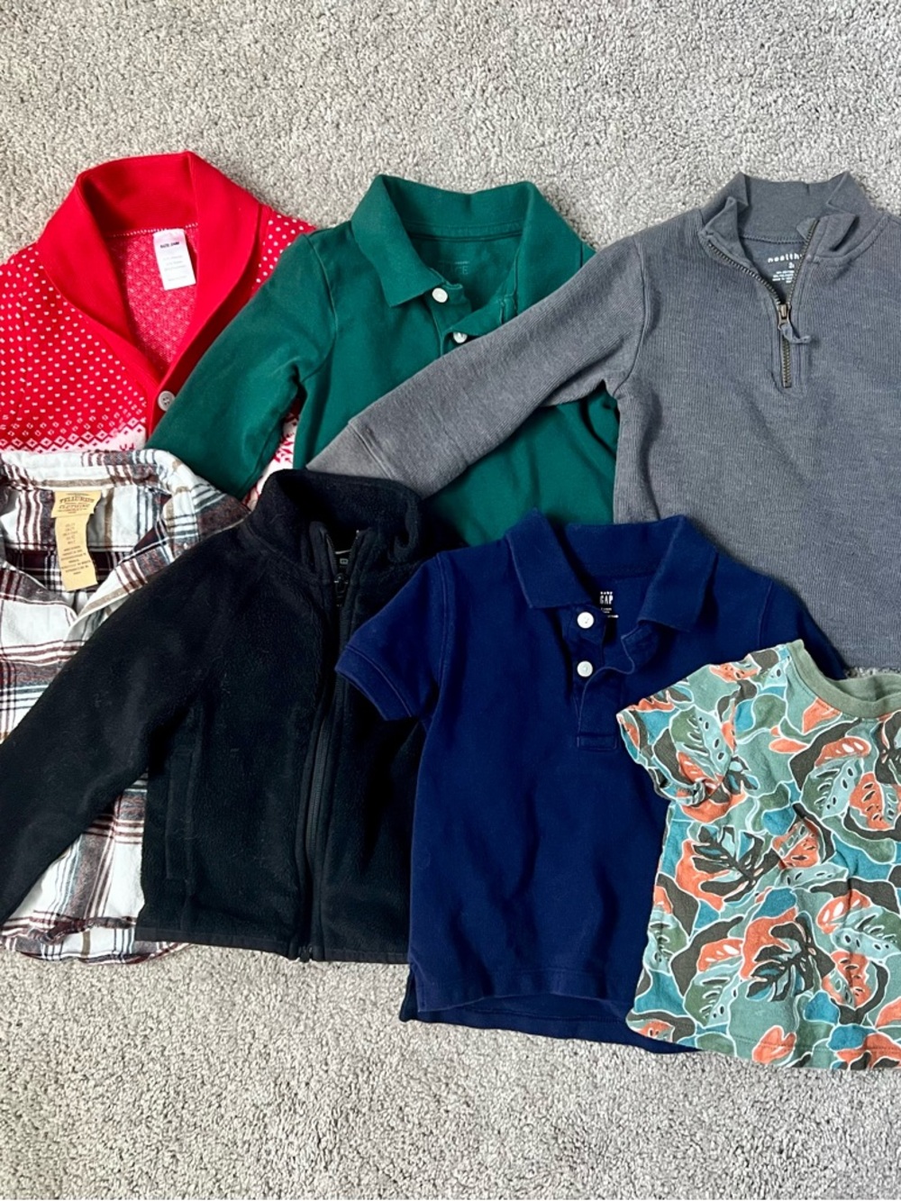 (7) Assorted 2T boys tops , winter sweater, button downs, zip up GAP ON NIKE